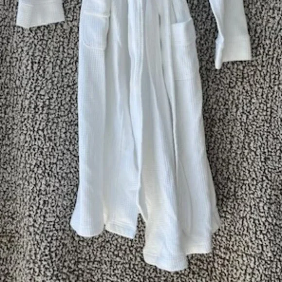 GILLIGAN & OMALLEY White Cotton Bath Robe - Picture 2 of 7